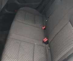 2010 Volkswagen Golf - Image 5/7