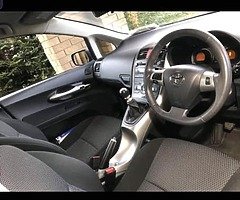 Toyota Auris - Image 5/10