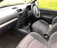 Renault Clio 2005 nctd 03/20 manual low miles 134k - Image 5/6