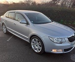 Skoda superb Elegance DSG 2011