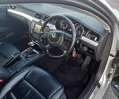 Skoda superb Elegance DSG 2011 - Image 4/7