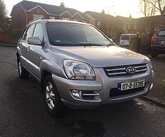 Kia Sportage Automatic. 2.0 Diesel. GSE. Leather interior. Heated seats. Nct 22/05/20. Tax end Jan.
