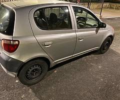 Toyota Yaris - Image 4/5