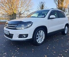 2013 Volkswagen Tiguan Sport - Image 3/9
