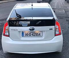 Toyota Prius 2014 Sport Edition - Image 4/10