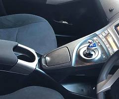 Toyota Prius 2014 Sport Edition - Image 6/10