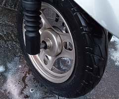 Honda Today 50cc Scooter/Moped Mint condition! Extras