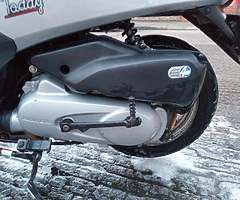 Honda Today 50cc Scooter/Moped Mint condition! Extras - Image 4/9