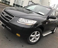 Hyundai Santa Fe 4WD 210bhp