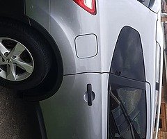 Nissan quasqai +2 MANUALnct 4/21 tax 3/21 - Image 8/8