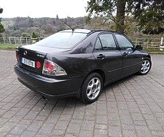 Lexus IS200 - Image 4/6