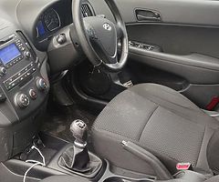 Hyundai i30 - Image 6/9