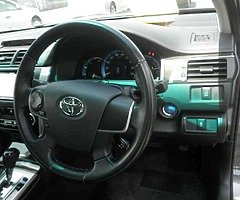 2014 Toyota Camry Hybrid Automatic - Image 4/10