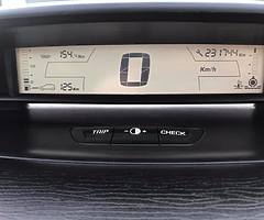 Citroen C4 1,6 diesel - Image 8/9