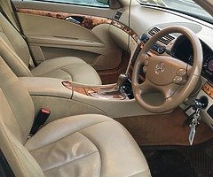 Mercedes E Class 200 2008 - Image 8/10
