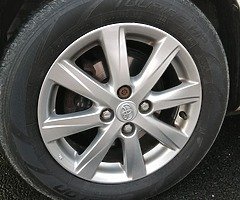 Toyota Yaris 2012 1.33 VVT-i - Image 5/9