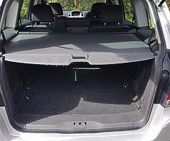 Stunning 2010 Vauxhall zafira - Image 7/10