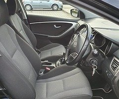 16 HYUNDAI I30 1.6 DIESEL SE B/D 110PS 5DR - Image 8/9