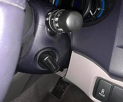 Honda Insight Hybrid 2010 - Image 10/10