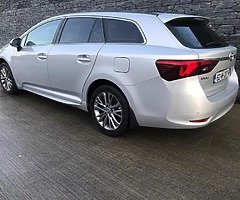 Toyota avensis 1.6 D4D business edition - Image 4/10