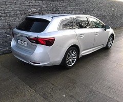 Toyota avensis 1.6 D4D business edition - Image 7/10