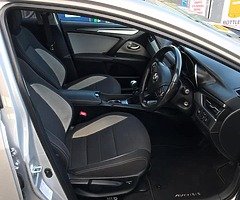 Toyota avensis 1.6 D4D business edition - Image 9/10