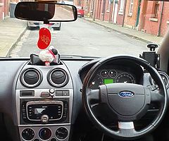 Ford fiesta 08 - Image 7/10