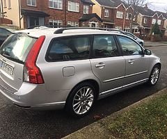 Volvo V50. 1.8 Flexi Fuel. Petrol. Estate. Manual Taxed and Nct. 2020. Leather Heated Memory Seats - Image 6/9