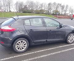 RENAULT MEGANE 1.5 DIESEL 6 SPEED - Image 4/10