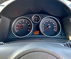 Opel Astra 2009 1.4 - Image 9/10