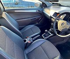 Opel Astra 2009 1.4 - Image 10/10