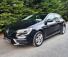 Renault Megane Expression 1.2 TCE 2017