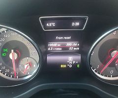 Mercedes CLA 220D - Image 8/10
