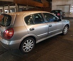 Nissan almera