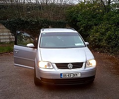 Volkswagen Touran 1.9 TDI - Image 6/10