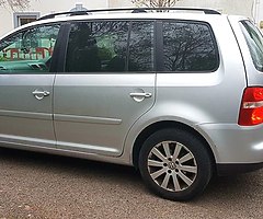 Volkswagen Touran 1.9 TDI - Image 10/10