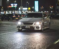 2002 Lexus Is200