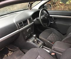 2005 Opel Vectra PARTS - Image 4/5