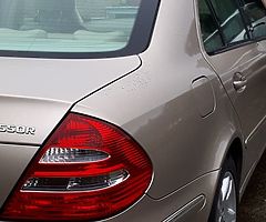 2005 Mercedes-Benz E-Class - Image 4/6