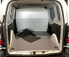 151 CITROEN berlingo €46 per week - Image 6/8