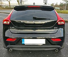 Volvo V40 D4 SE GT Auto 190BHP (142) - LOW MILAGE! - Image 4/10