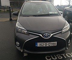 Toyota yaris 2015 hibrid