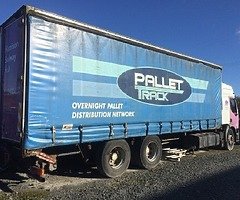 **** 28ft CURTAINSIDE TRUCK BODY....STORAGE **** - Image 3/4