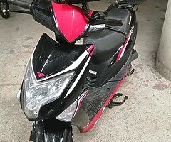 182 Lexmoto Echo 50cc scooter for sale 2400km - Image 4/7