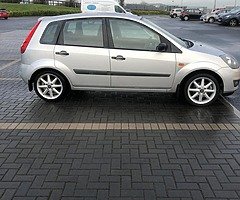 Ford Fiesta steel 2006 new nct 12/20 only 141k Manual transmission - Image 4/7