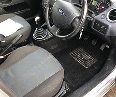 Ford Fiesta steel 2006 new nct 12/20 only 141k Manual transmission - Image 7/7