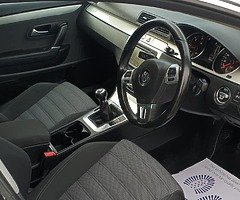 PASSAT CC / WHITE / NCT & TAX - Image 9/10