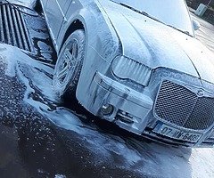 FOR SALE CHRYSLER LE300C 3.0L 4DR Automatic year 2007 car or maybe SWAP + money in my Pm Me!