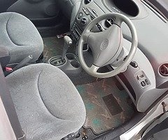Toyota vitz - Image 4/4