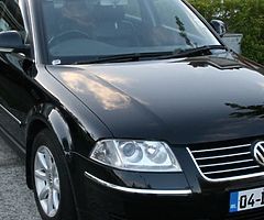 Wanted driver side front door (black) 04 Passat